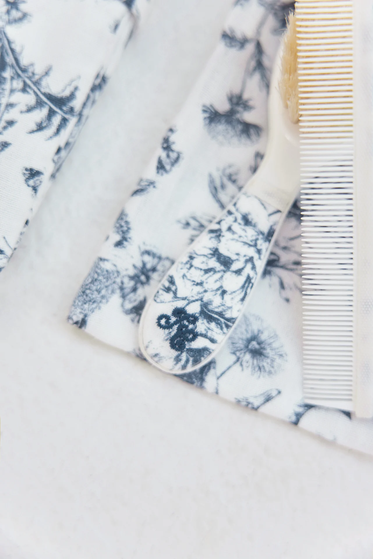 Brosse et peigne – Image 4